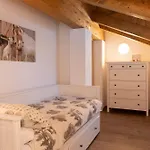 Apartament Casa Closellinaz Roisan