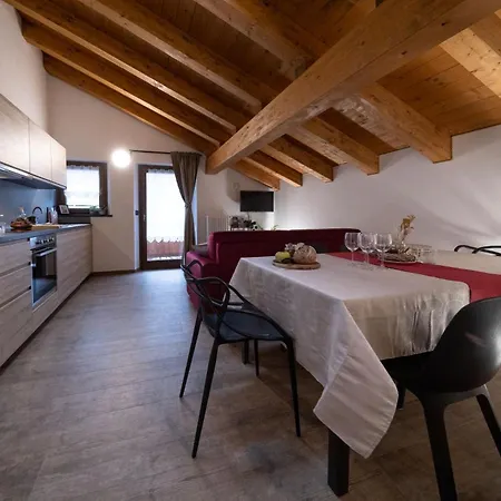 Casa Closellinaz 公寓 *