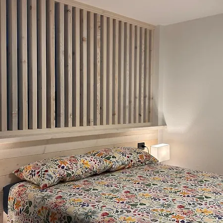 Casa Closellinaz 公寓 *